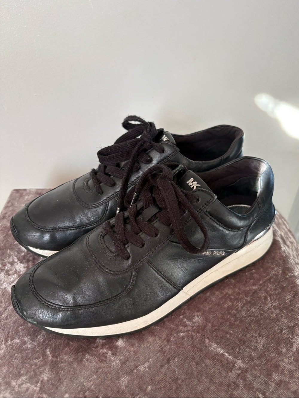 👟 MK Michael Kors leather runners
